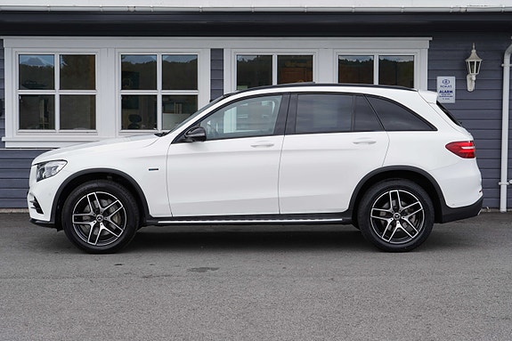 Mercedes-Benz GLC350 e 8 of 23