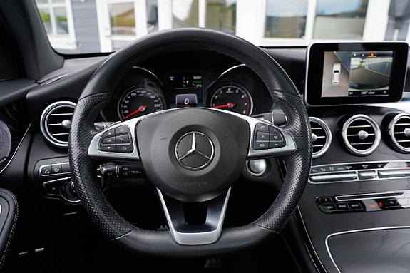Mercedes-Benz GLC350 e 10 of 23
