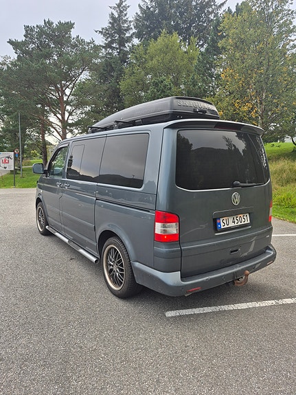 Volkswagen Multivan 4 of 28
