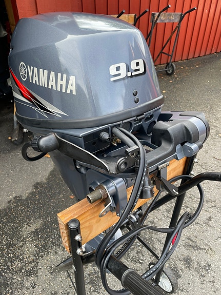 Fin Yamaha F15 El-start 2 of 9