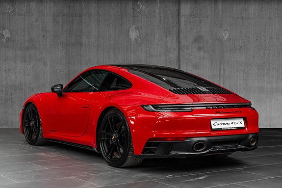 Porsche 911 Carrera 4 GTS 6 of 30