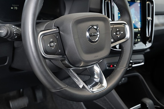 Volvo EX40 19 of 30