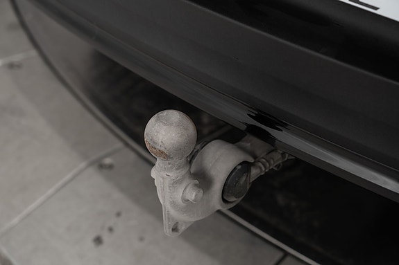 Volvo EX40 13 of 30