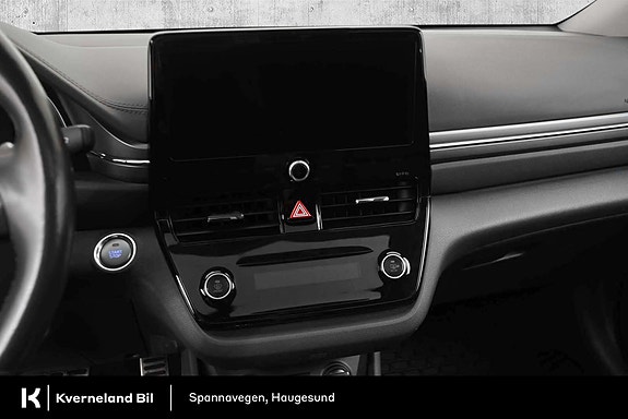 Hyundai IONIQ 18 of 30