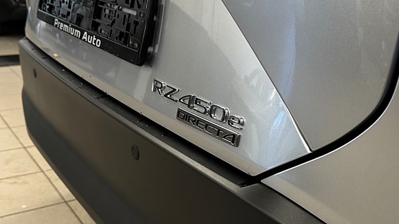 Lexus RZ450e 6 of 30