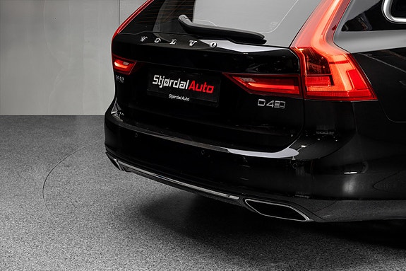 Volvo V90 10 of 30