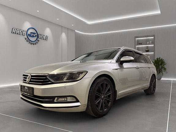 Volkswagen Passat 2 of 24