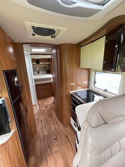 Hymer B 798 PL Queedbed / Hydr. støttelabber / Alde / Stekeovn 17 of 30