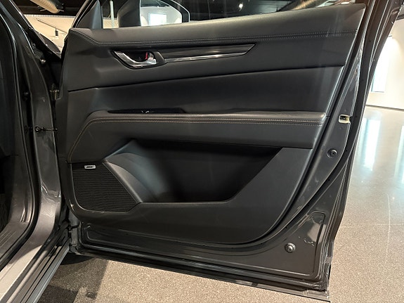 Mazda CX-5 12 of 30