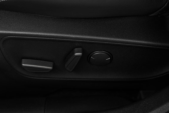 Ford Kuga 18 of 30