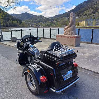 Harley-Davidson FLHTCOTG 2 of 3