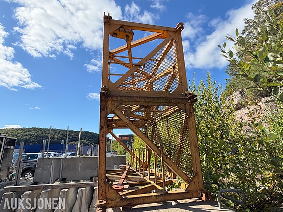 Liebherr K63 INNSETTINGSTÅRN / TÅRNFORLENGER / TÅRNSEKSJON - 2STK 4 of 8