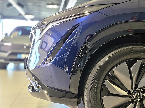 Nissan Ariya 6 of 30