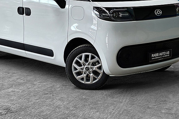 Maxus e-Deliver 5 6 of 30