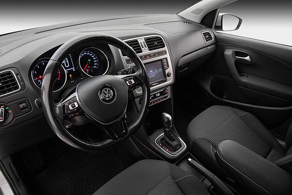 Volkswagen Polo 16 of 30