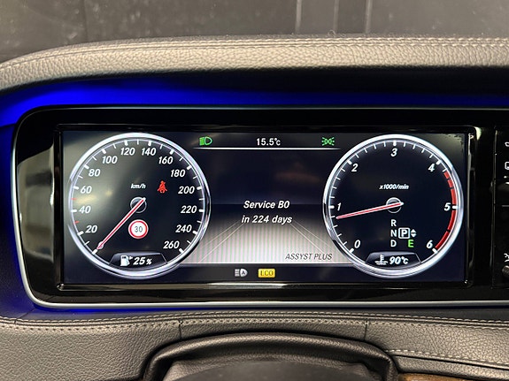 Mercedes-Benz S350 13 of 30