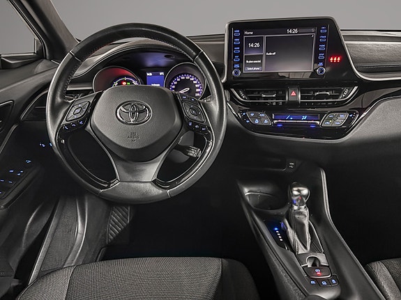 Toyota C-HR 13 of 28