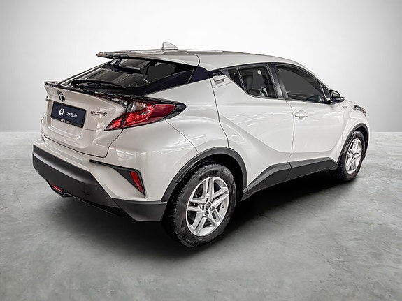 Toyota C-HR 5 of 28