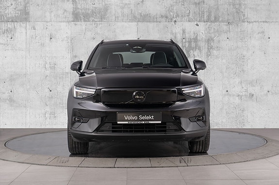 Volvo EX40 5 of 30