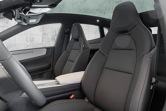 Polestar 4 17 of 30