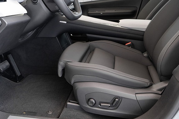 Polestar 4 21 of 30