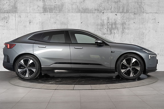 Polestar 4 14 of 30