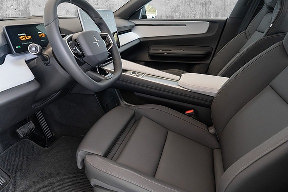 Polestar 4 15 of 30
