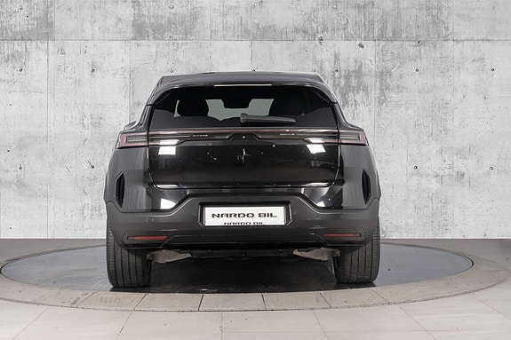Polestar 3 9 of 30