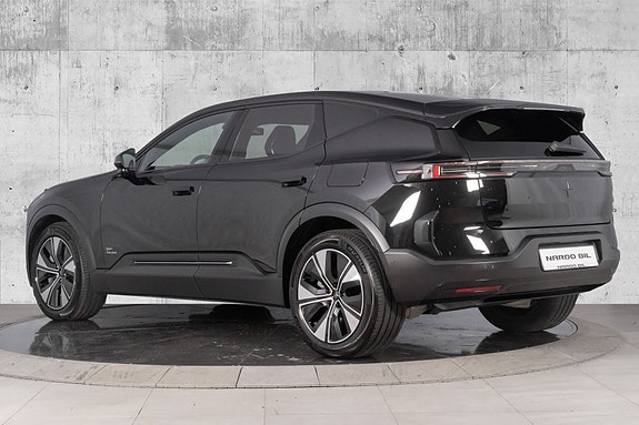 Polestar 3 7 of 30