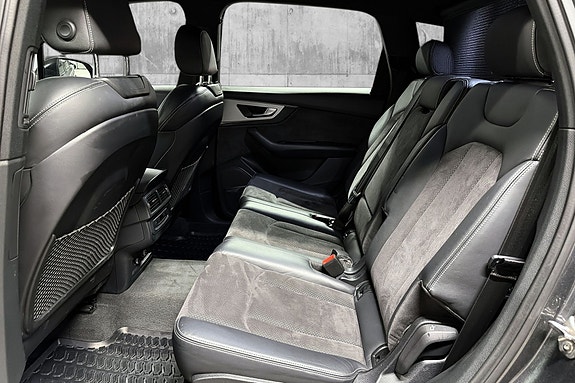 Audi Q7 22 of 24