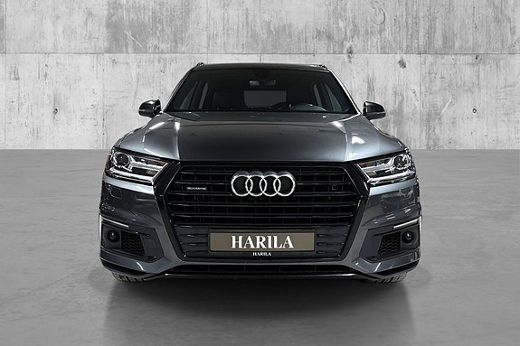 Audi Q7 3 of 24