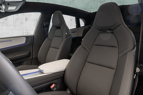 Polestar 4 17 of 30