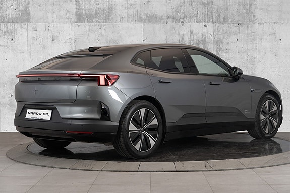 Polestar 4 13 of 30
