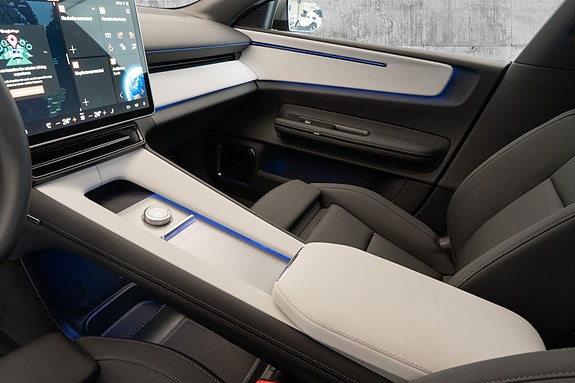 Polestar 4 16 of 30