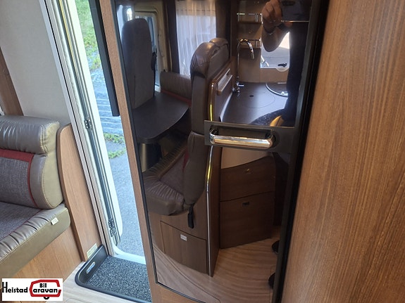 Carthago C-TOURER I 144 QB 177 HK Aut! 17 of 30