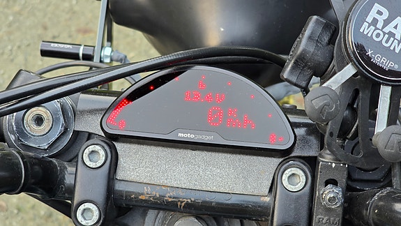 BMW K 1100 RS 9 of 26