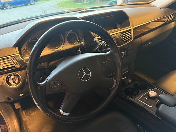 Mercedes-Benz E220 d 17 of 22