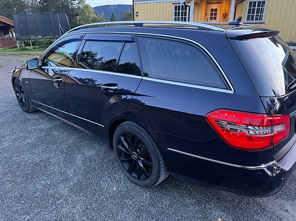 Mercedes-Benz E220 d 5 of 22