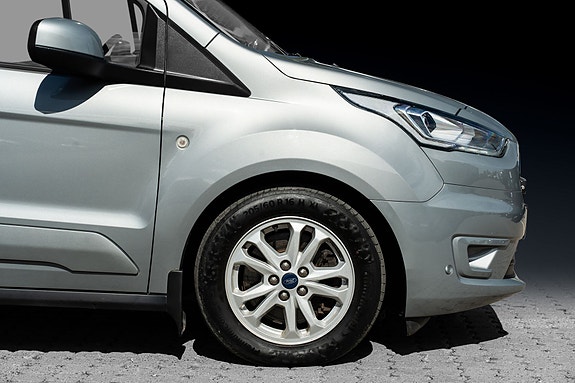 Ford Transit Connect 6 of 27