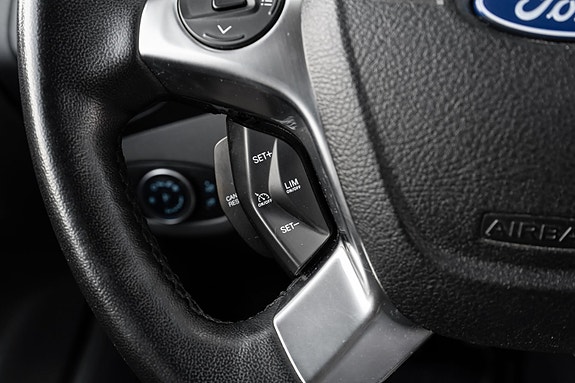Ford Transit Connect 13 of 27