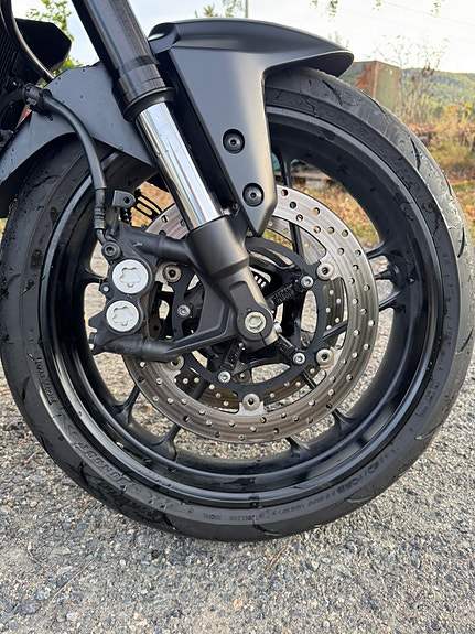 Yamaha MT-07 4 of 9