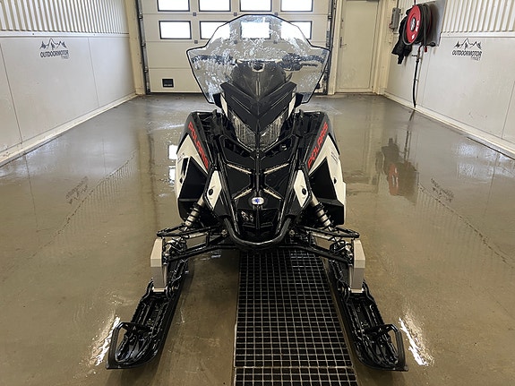 Polaris 650 Titan SP, Demo selges, boks bak, Elektrisk start, Bredbelte, Høy-Lavgir/Revers, krok 2 of 24