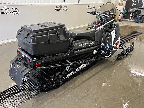 Polaris 650 Titan SP, Demo selges, boks bak, Elektrisk start, Bredbelte, Høy-Lavgir/Revers, krok 5 of 24