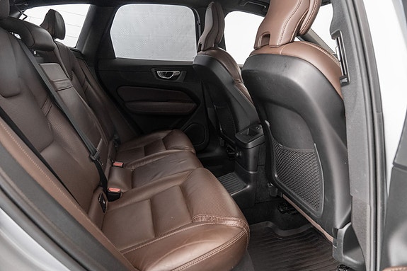 Volvo XC60 26 of 30