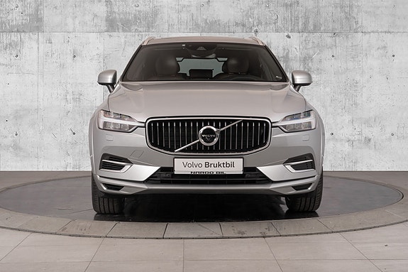 Volvo XC60 2 of 30
