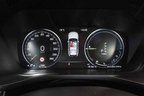 Volvo XC60 17 of 30