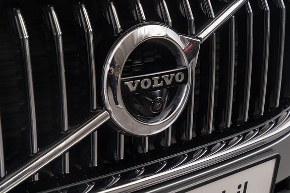 Volvo XC60 11 of 30
