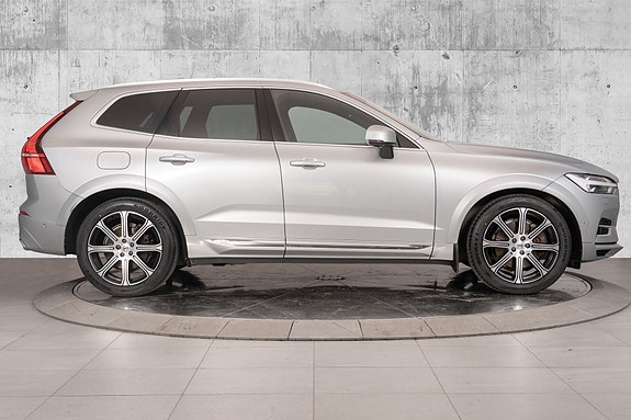 Volvo XC60 8 of 30