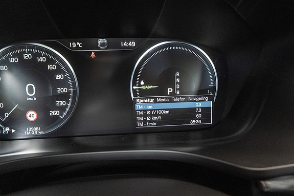 Volvo XC60 18 of 30