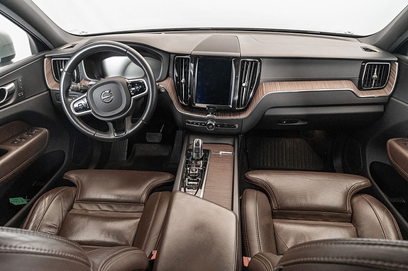 Volvo XC60 27 of 30